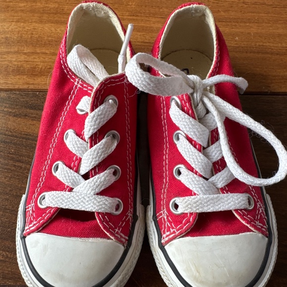 Converse Toddler size 7 - Picture 3 of 4